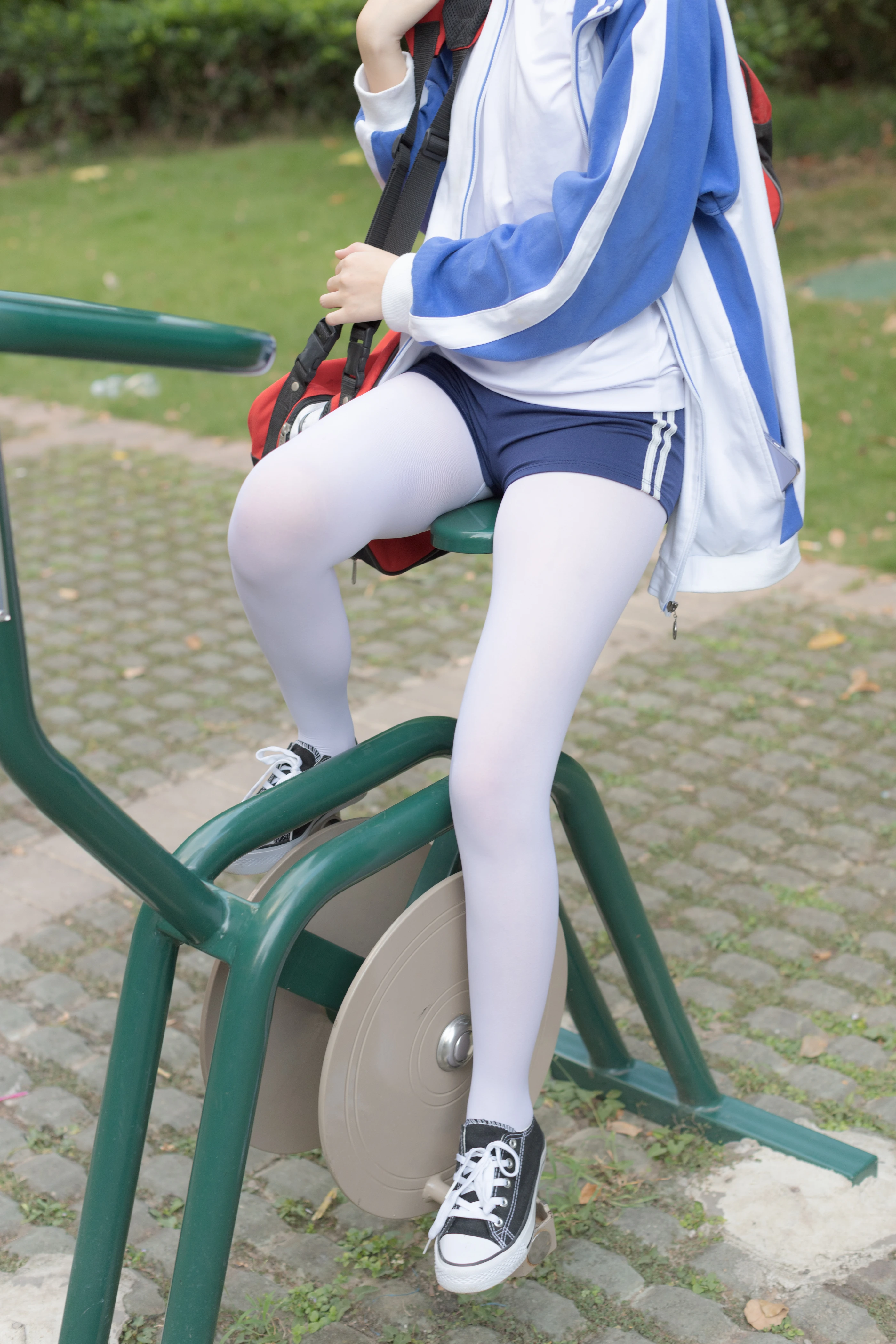 森萝财团 無料005 健身少女 [19P]插图1